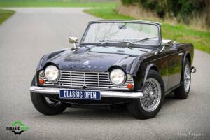 Image 14/37 of Triumph TR 4 (1965)