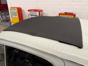 Image 15/19 de FIAT 500 L (2012)