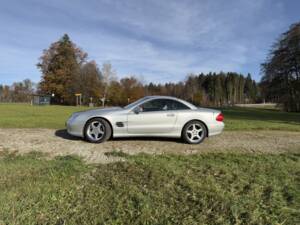 Image 73/89 of Mercedes-Benz SL 500 (2002)