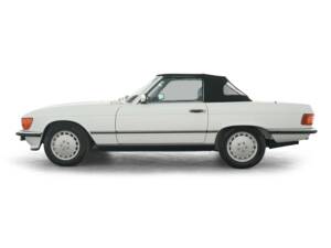Bild 16/36 von Mercedes-Benz 560 SL (1989)