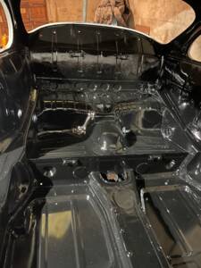 Image 21/27 of Porsche 356 C 1600 SC (1964)