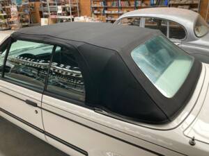Image 20/34 de BMW 325i (1987)