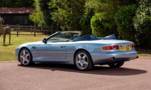 Immagine 3/46 di Aston Martin DB 7 Vantage Volante (2000)