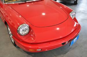 Imagen 5/30 de Alfa Romeo 1.6 Spider (1992)