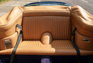 Image 25/28 of Aston Martin DB 6 Mk II Volante (1970)