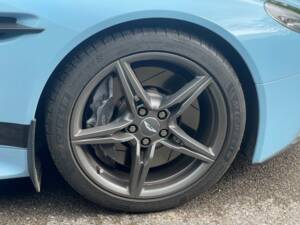 Afbeelding 11/11 van Aston Martin V8 Vantage S (2017)