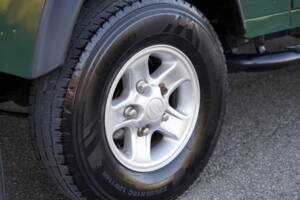 Bild 26/73 von Land Rover Defender 90 (2008)