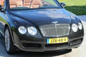 Bild 33/50 von Bentley Continental GTC (2007)