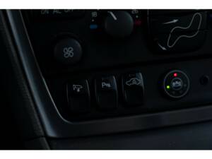 Image 39/43 of Volvo V 70 2.4 (2007)