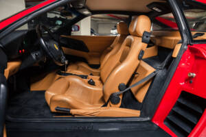Afbeelding 3/46 van Ferrari F 355 Berlinetta (1997)