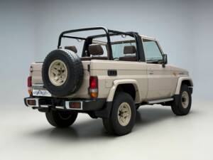 Immagine 20/24 di Toyota Land Cruiser LJ73 (1991)