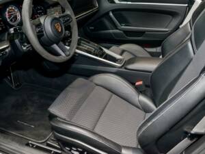 Image 5/8 of Porsche 911 Turbo S (2020)