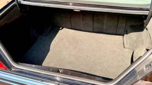 Image 14/16 of Mercedes-Benz E 320 (1996)