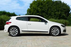 Bild 4/22 von Volkswagen Scirocco 2.0 TSI (2009)