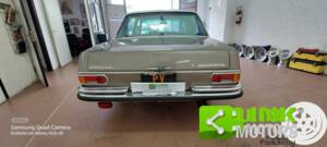Immagine 6/10 di Mercedes-Benz 280 SE 3,5 (1970)