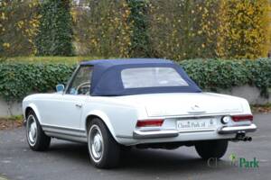 Image 6/50 of Mercedes-Benz 250 SL (1966)