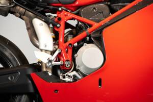 Image 40/50 of Ducati DUMMY (2004)