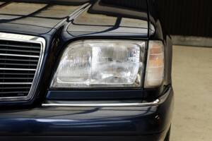 Bild 32/67 von Mercedes-Benz S 500 (1996)