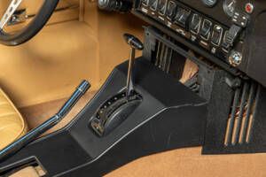 Image 25/28 of Jaguar E-Type V12 (1974)