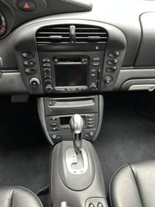 Image 10/17 of Porsche 911 Turbo (2002)