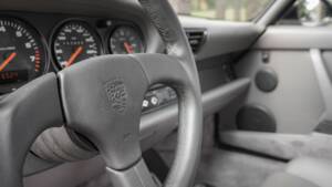 Bild 11/53 von Porsche 911 Turbo 3.3 (1991)