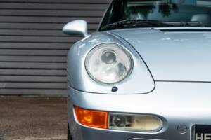 Image 16/60 of Porsche 911 Targa (1996)