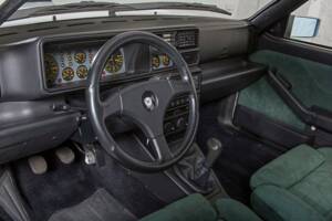Image 18/20 de Lancia Delta HF Integrale Evoluzione I (1992)