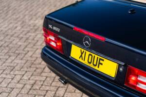 Image 31/50 of Mercedes-Benz SL 600 (2000)