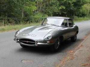 Image 3/20 de Jaguar Type E 3.8 (1962)