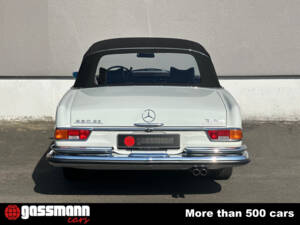 Imagen 6/15 de Mercedes-Benz 280 SE 3,5 (1970)