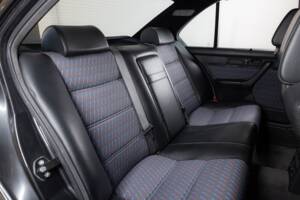 Bild 22/34 von BMW M5 (1993)