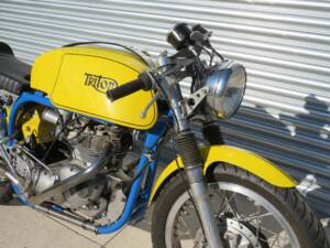 Image 5/45 of Norton Triton 650 (1961)