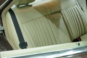 Bild 40/50 von Mercedes-Benz 380 SE (1984)