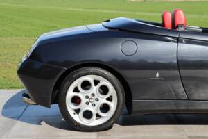 Image 44/50 of Alfa Romeo Spider 3.0 V6 24V (2001)