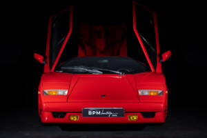 Immagine 2/34 di Lamborghini Countach 25th Anniversary (1989)