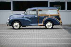 Image 19/50 of Morris Minor 1000 Traveller (1969)