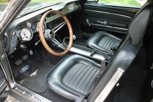 Bild 2/8 von Ford Mustang Custom (1967)