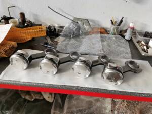 Image 67/99 of Alfa Romeo Giulia 1750 GT Am (1971)