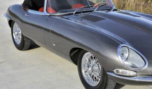 Image 11/50 of Jaguar E-Type 3.8 Flat Floor (1961)