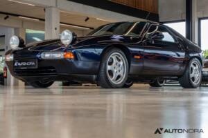 Afbeelding 26/50 van Porsche 928 GTS (1992)