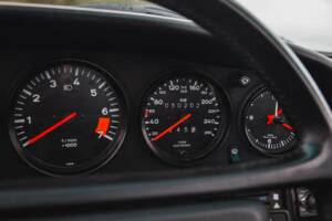 Image 11/50 de Porsche 911 Carrera 3.2 (1989)