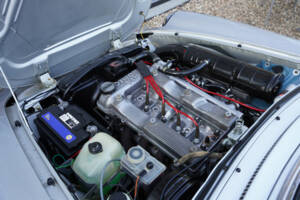 Immagine 18/50 di Alfa Romeo 2.0 Spider QV (1987)