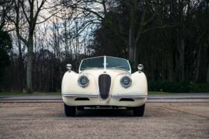 Image 13/45 of Jaguar XK 120 OTS (1950)