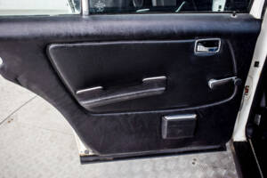 Bild 25/46 von Mercedes-Benz 240 D (1982)