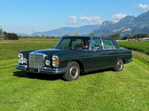 Image 9/39 of Mercedes-Benz 300 SEL 6.3 (1970)