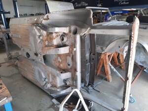 Image 12/36 de Mercedes-Benz 280 SL (1970)