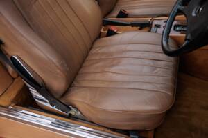 Image 35/50 of Mercedes-Benz 420 SL (1988)
