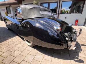 Image 24/37 de Jaguar XK 120 DHC (1954)