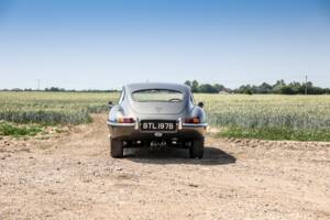 Image 23/44 de Jaguar Type E 4.2 (1964)