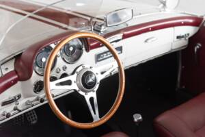 Image 28/40 of Mercedes-Benz 190 SL (1955)